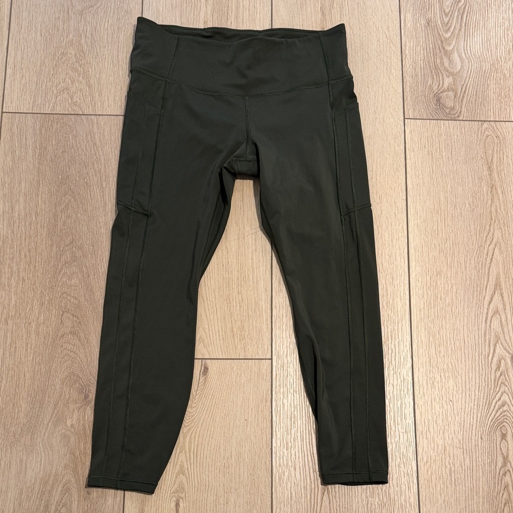 Athleta Ultimate Stash II leggings LP excellent condition